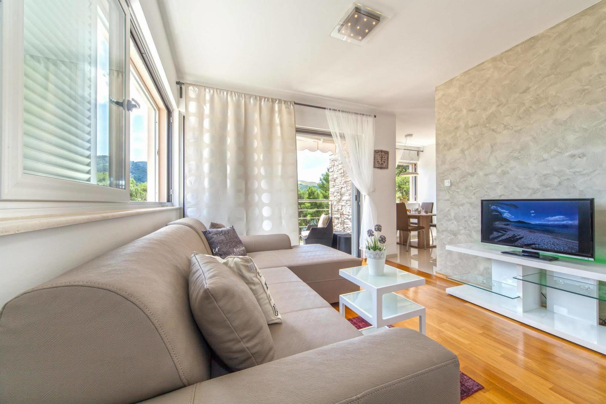 Madrugada Apartments Stari Grad  Extérieur photo